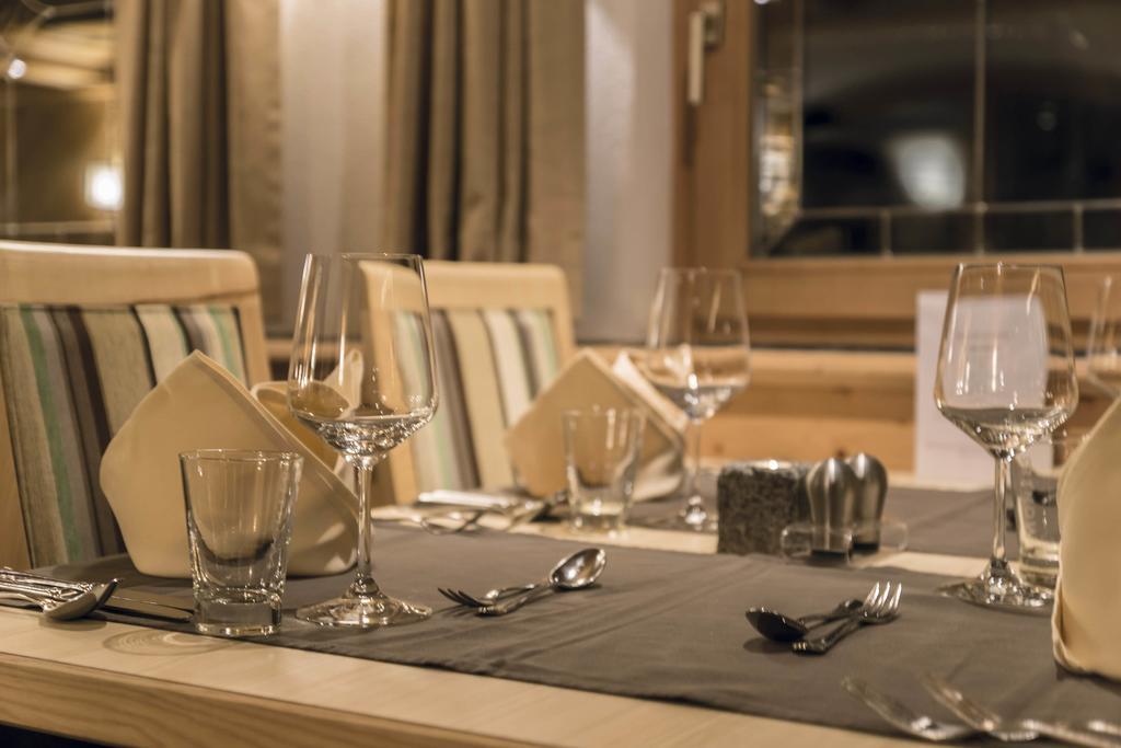 Hotel Des Alpes Samnaun Eksteriør bilde